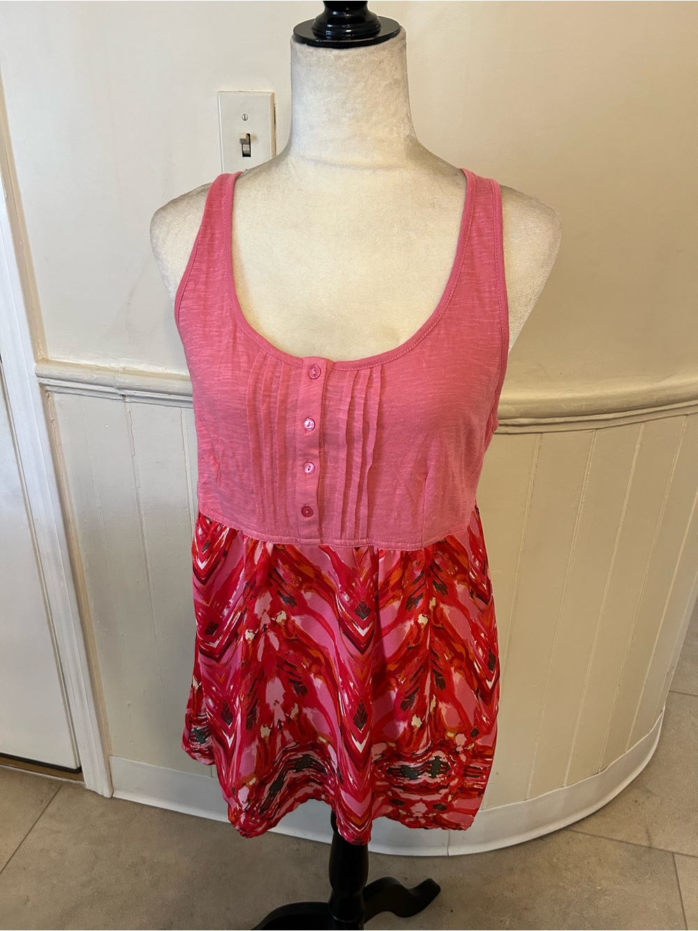 NWT Gloria Vanderbilt Fiesta Pink Mixed Media Hi-Low Tank Top Size Small